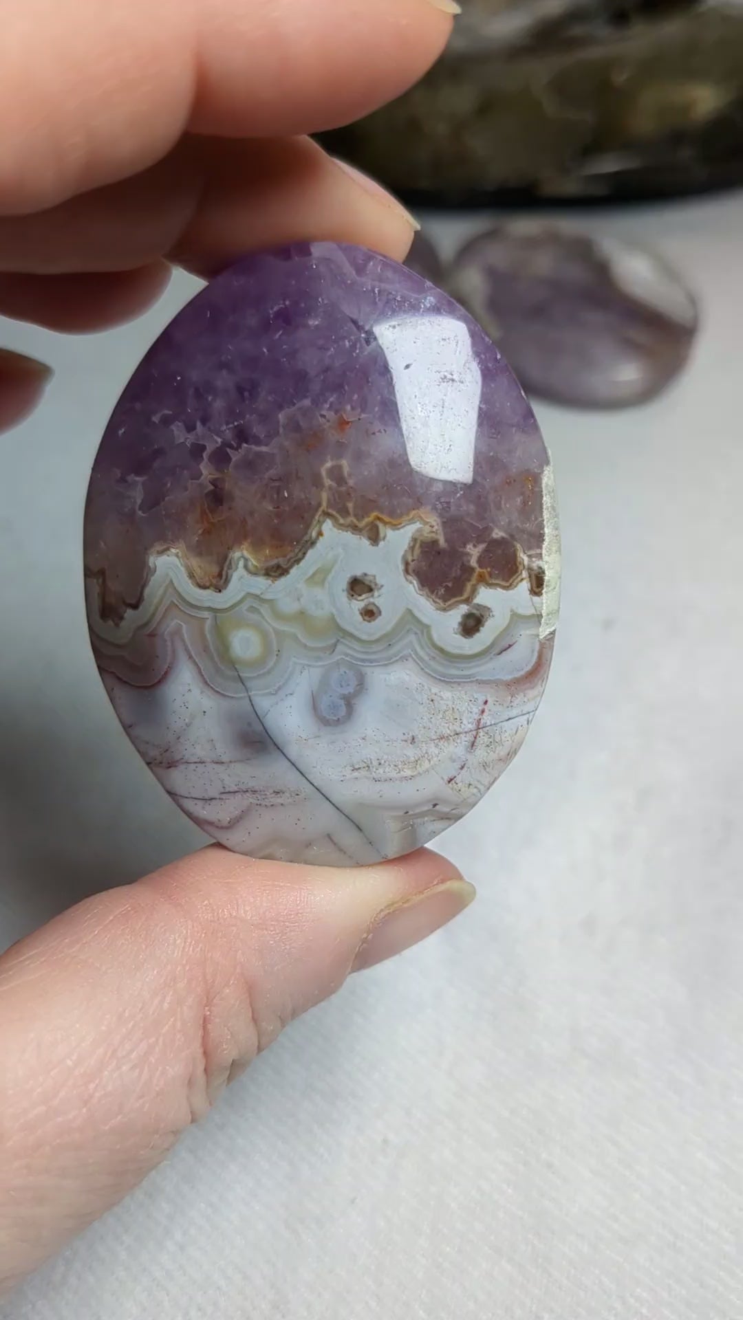 Amethyst agate palm stone C