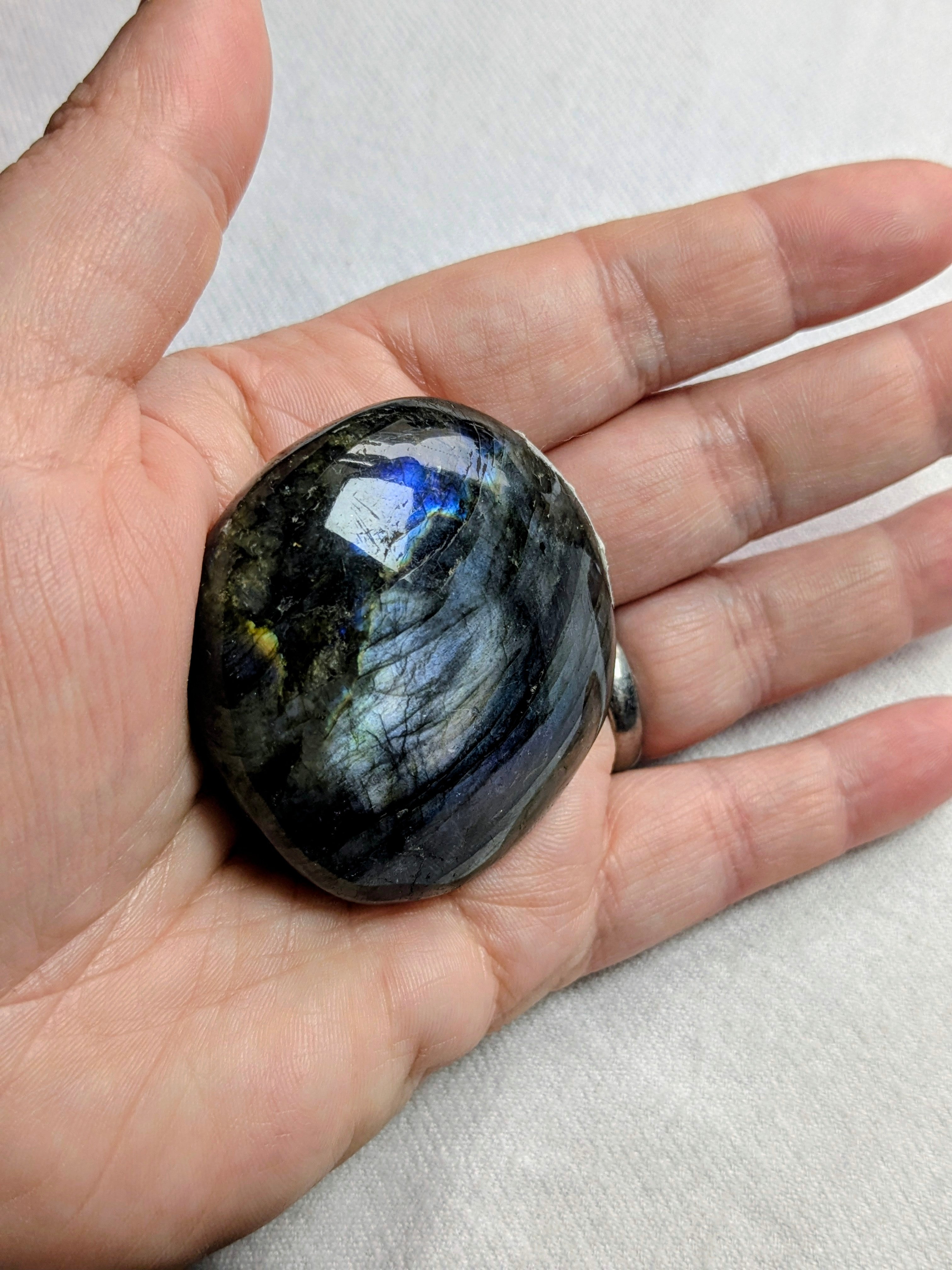 Labradorite palm stone B