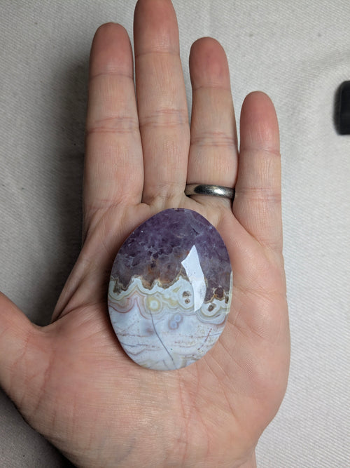 Amethyst agate palm stone C